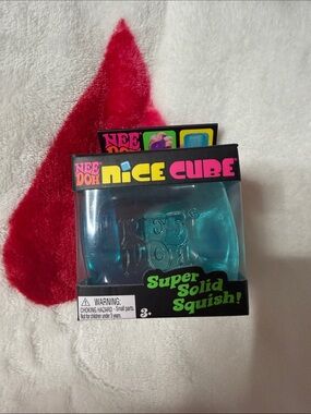 NeeDoh Nice Cube Super Solid Squish - Blue
